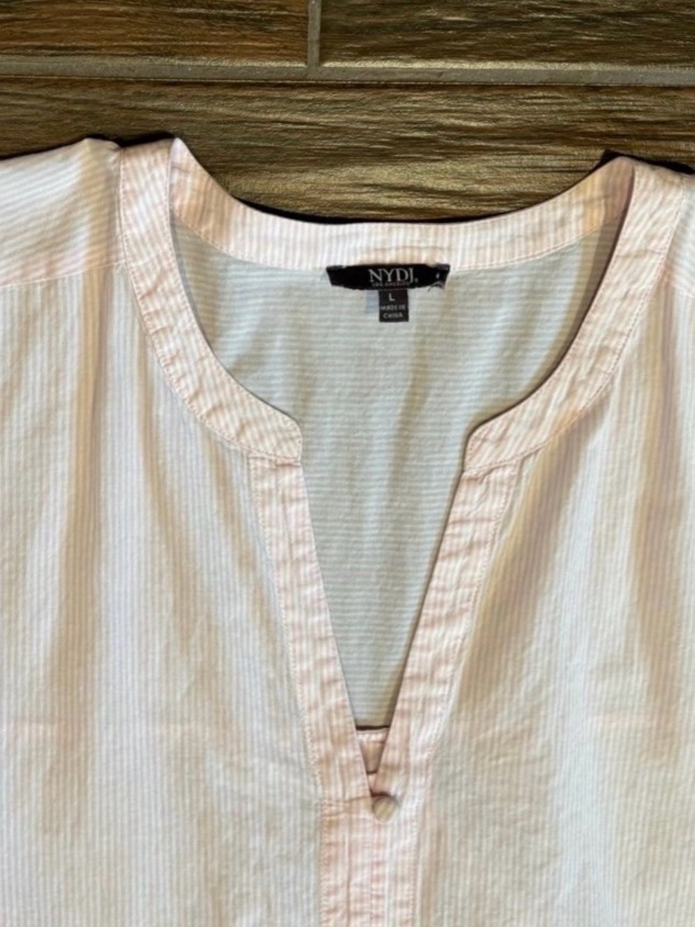 NYDJ Oversized Button-up Boyfriend Shirt Size Large Pink & White - Picture 4 of 8